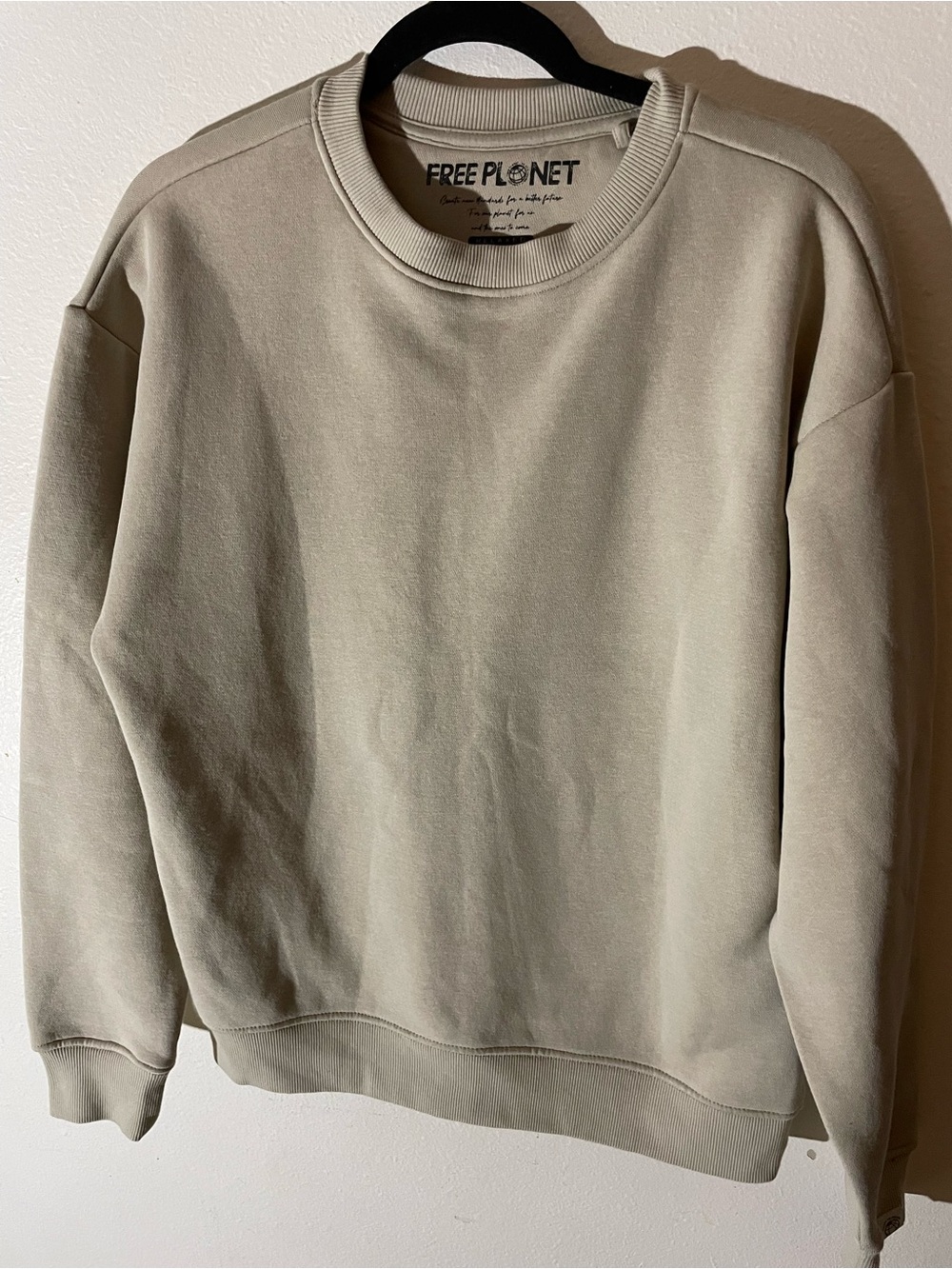 Free Planet Women's Light Sage Crewneck Sweatshirt